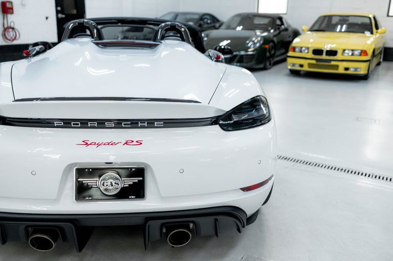Porsche 718 Spyder RS