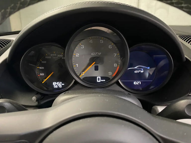 Porsche 718 Cayman GT4