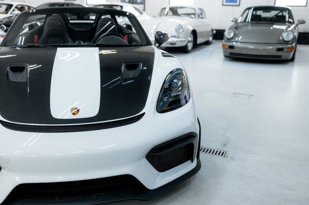 Porsche 718 Spyder RS