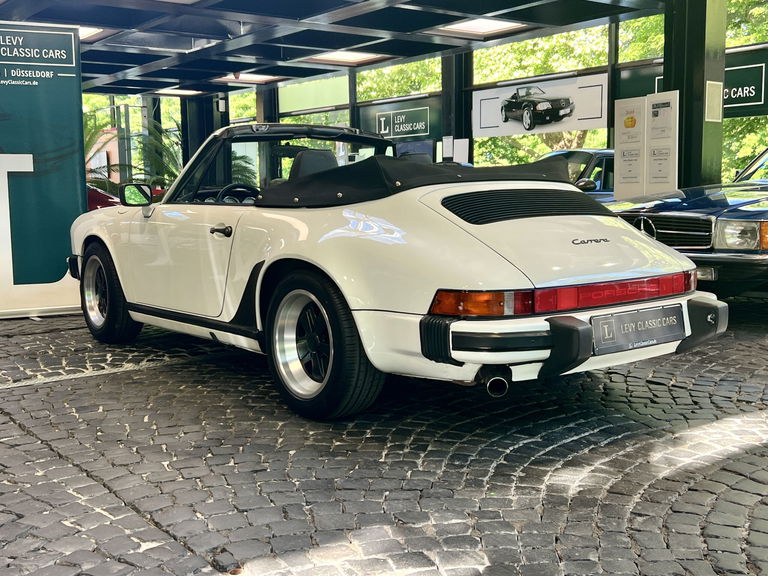Porsche 911 Carrera 3.2