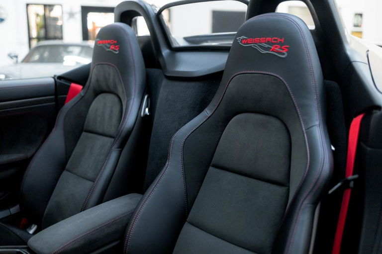 Porsche 718 Spyder RS