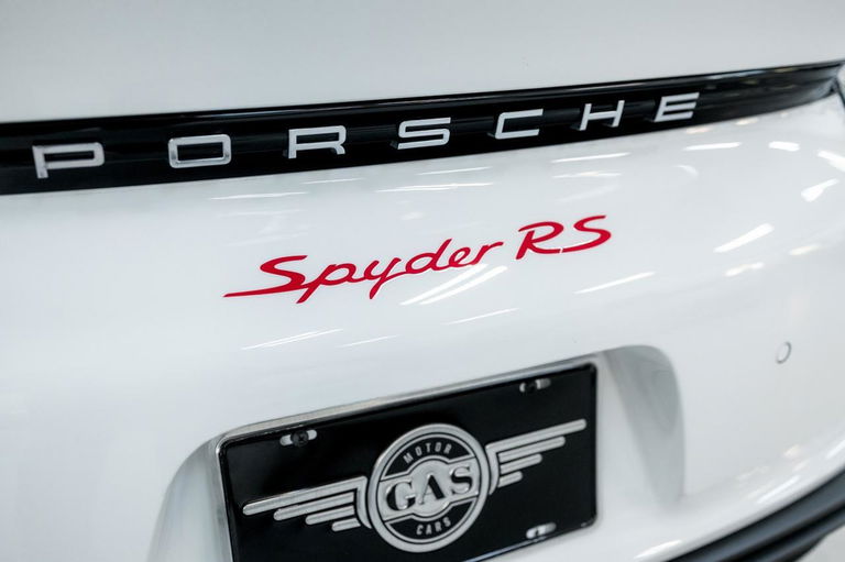 Porsche 718 Spyder RS