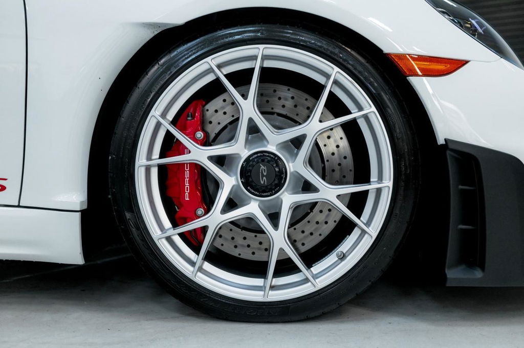 Porsche 718 Spyder RS