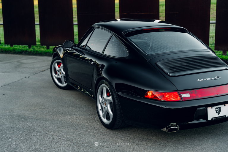 Porsche 993 Carrera 4S