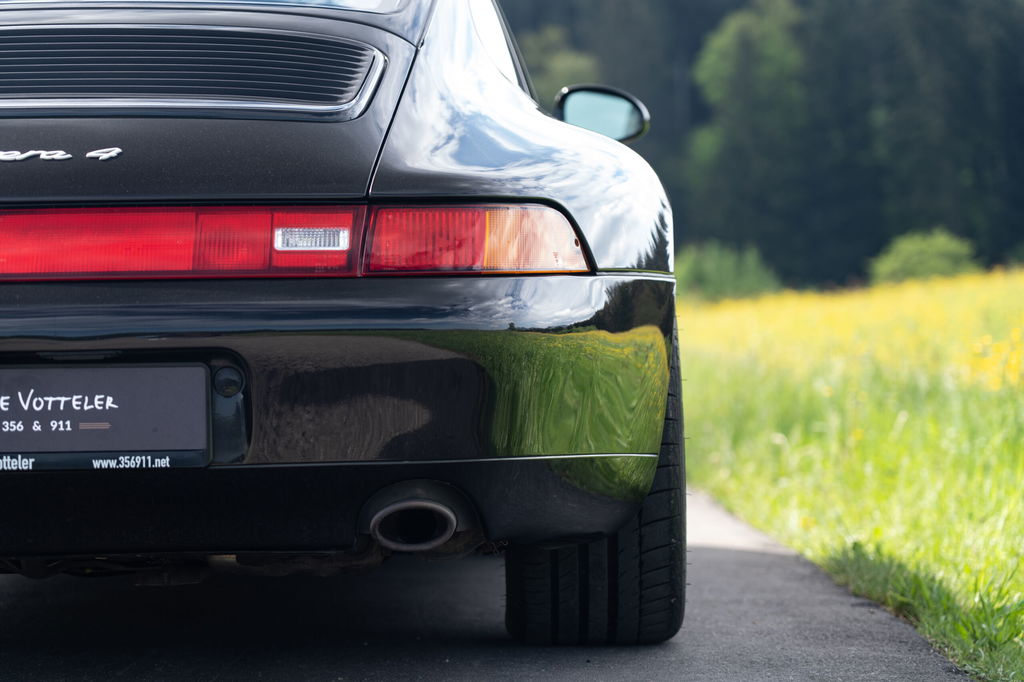 Porsche 993 Carrera 4