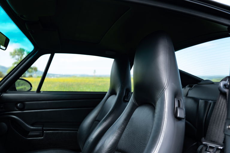 Porsche 993 Carrera 4