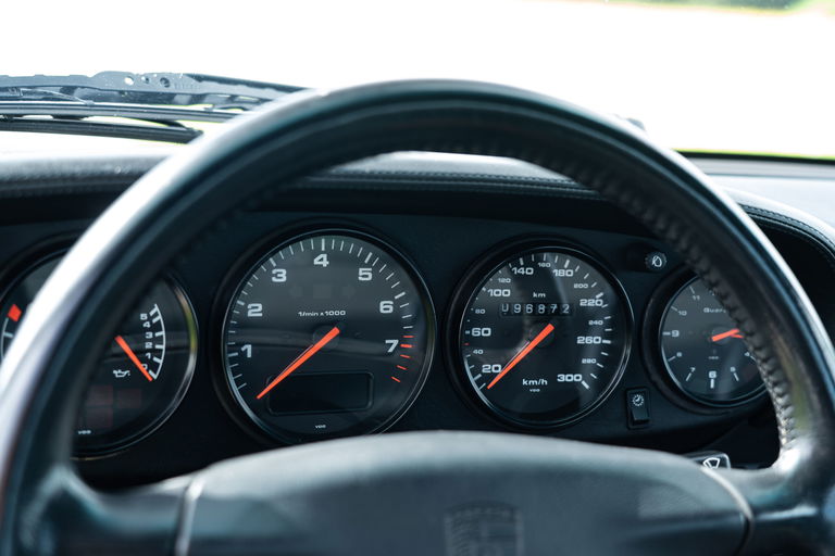 Porsche 993 Carrera 4