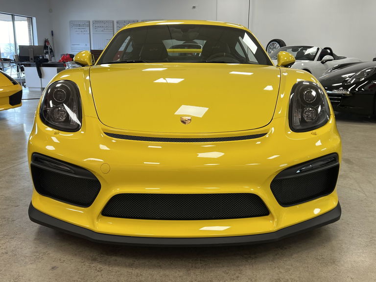 Porsche 981 Cayman GT4