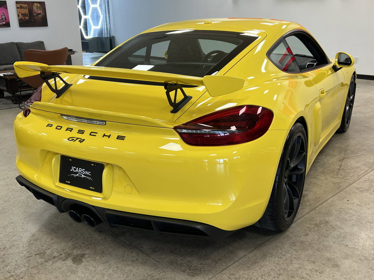 Porsche 981 Cayman GT4