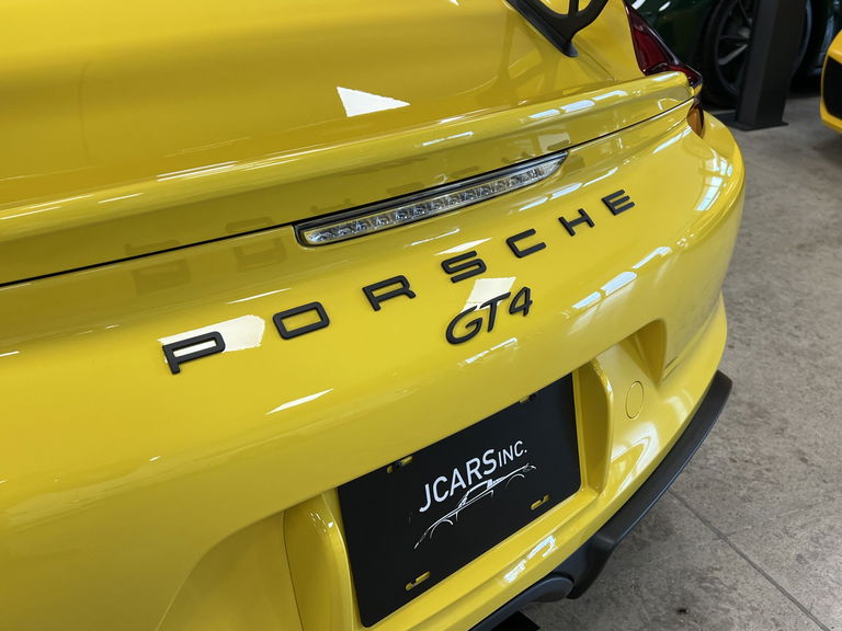 Porsche 981 Cayman GT4