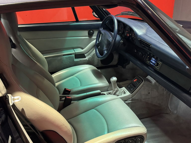 Porsche 993 Carrera 4