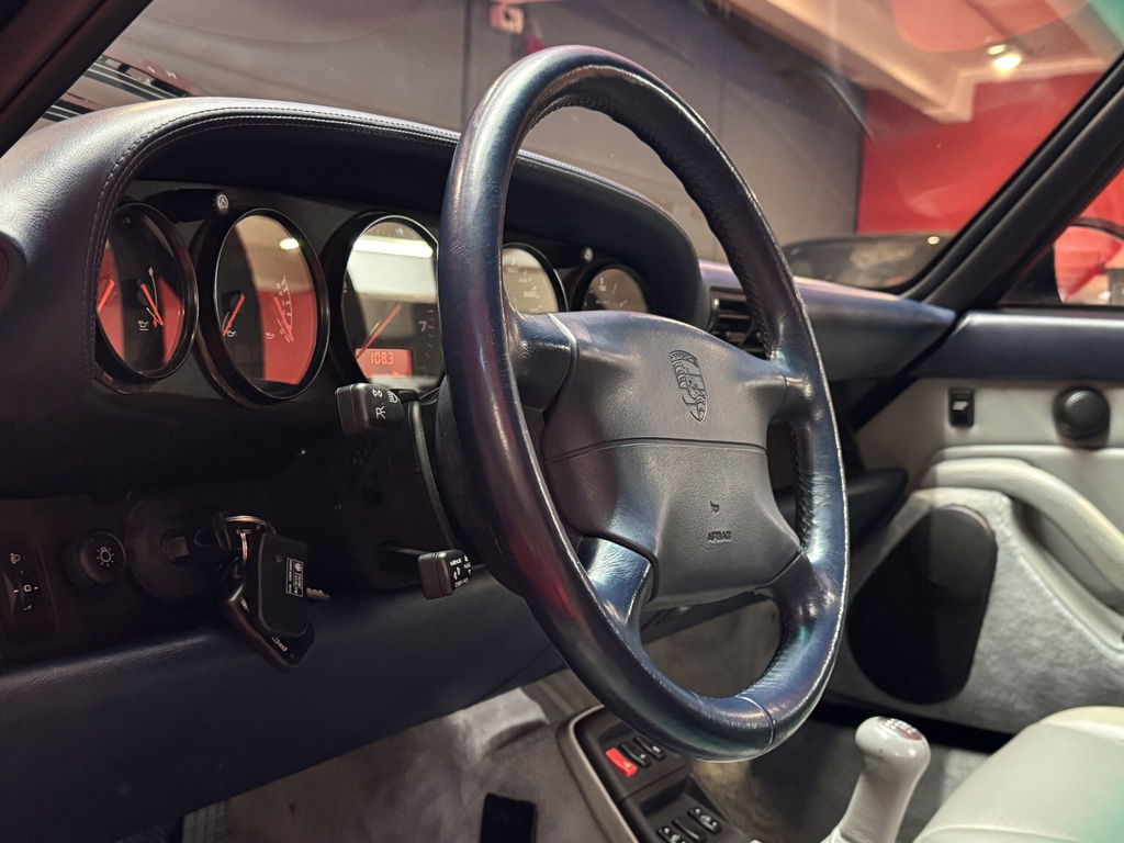 Porsche 993 Carrera 4