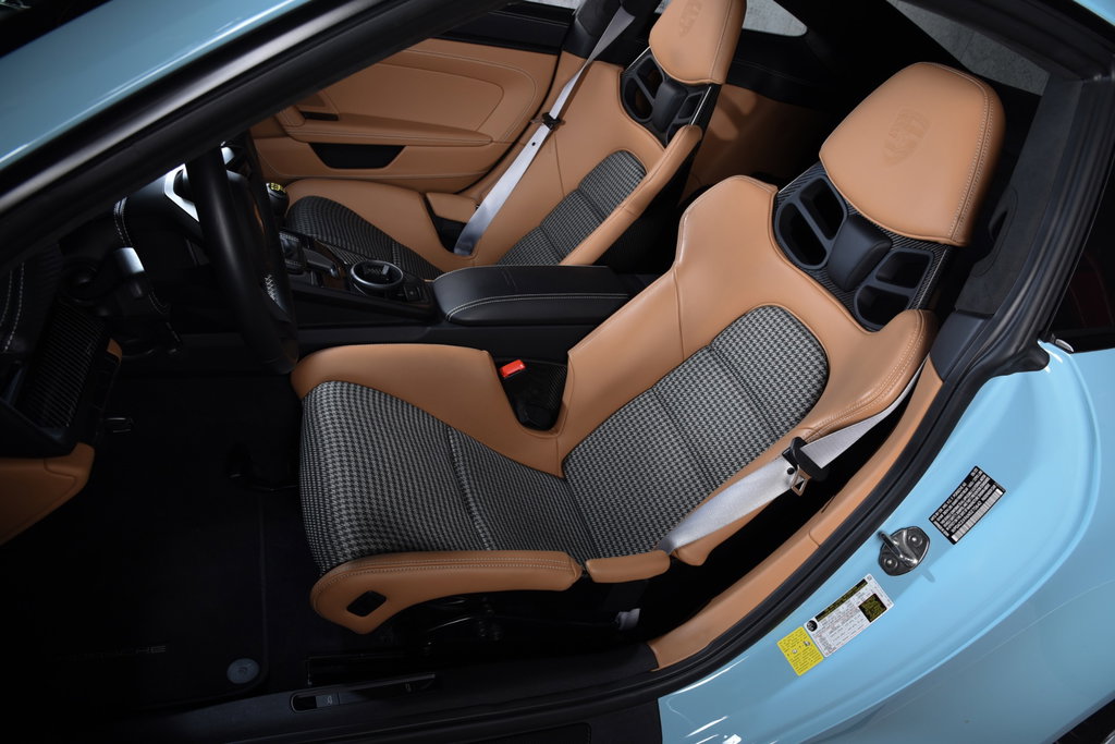 Porsche 992 GT3 Touring