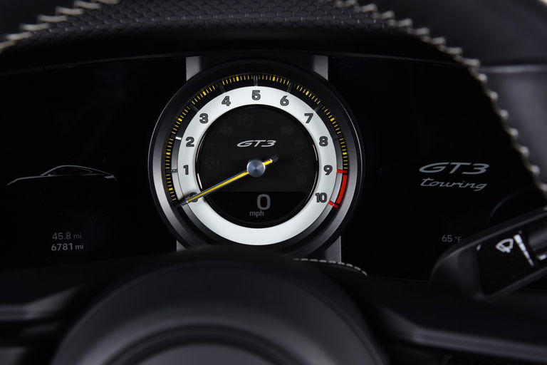 Porsche 992 GT3 Touring