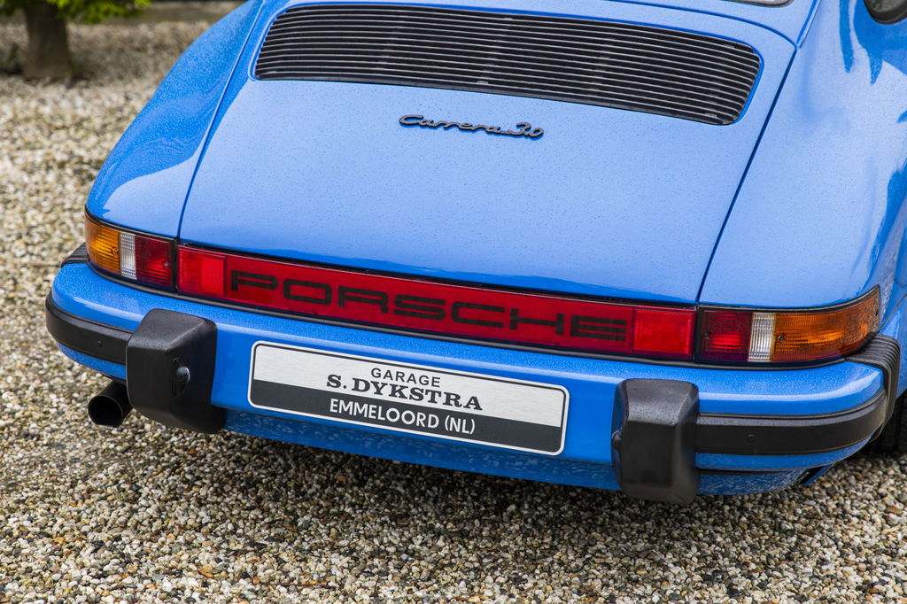 Porsche 911 Carrera 3.0