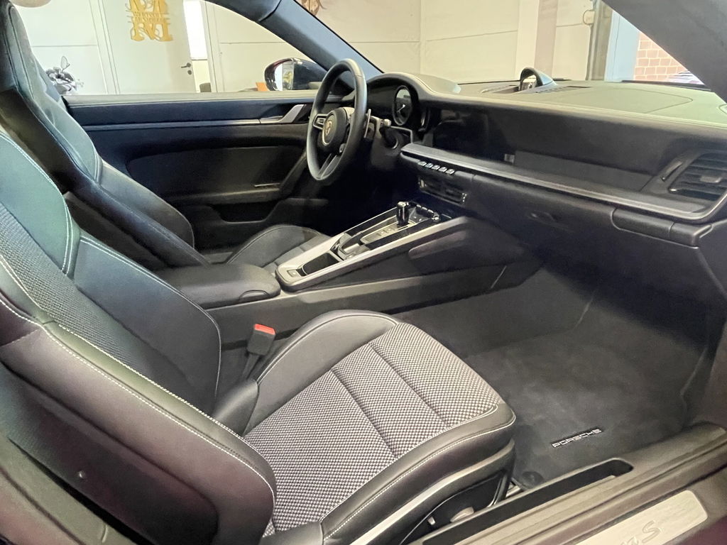 Porsche 992 Carrera S