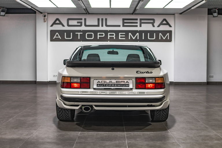 Porsche 944 Turbo Coupé