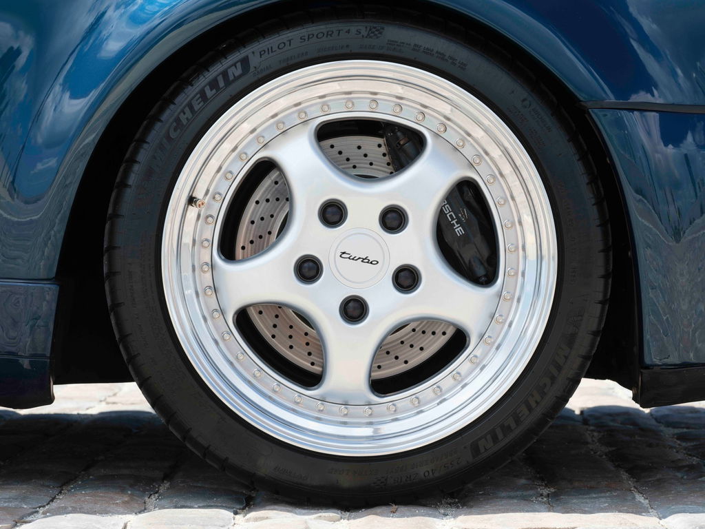 Porsche 964 Turbo