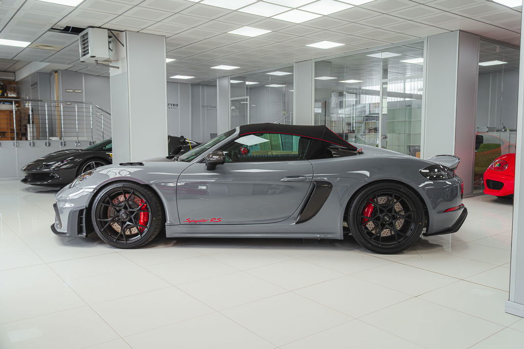 Porsche 718 Spyder RS