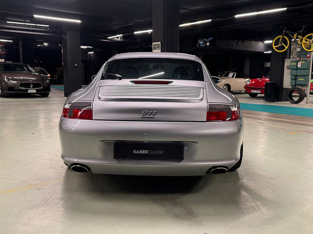 Porsche 996 Carrera “40 Jahre 911”