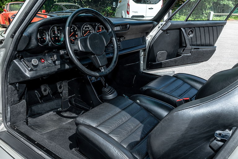 Porsche 911 Turbo 3.3