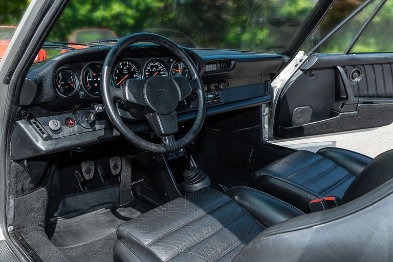 Porsche 911 Turbo 3.3