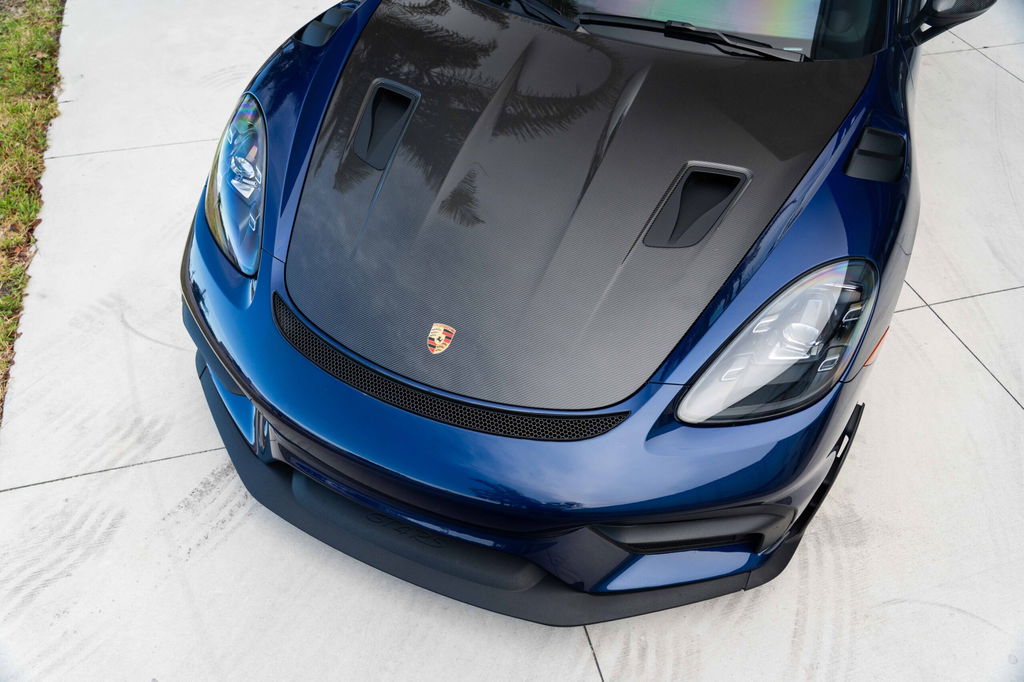 Porsche 718 Cayman GT4 RS