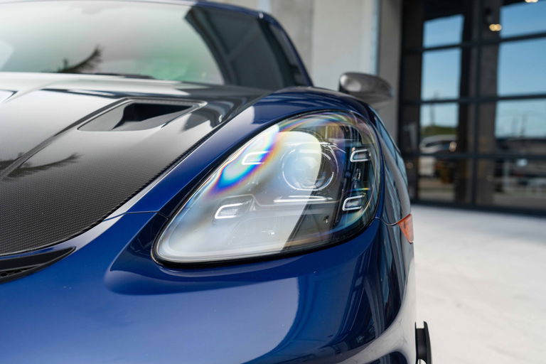 Porsche 718 Cayman GT4 RS