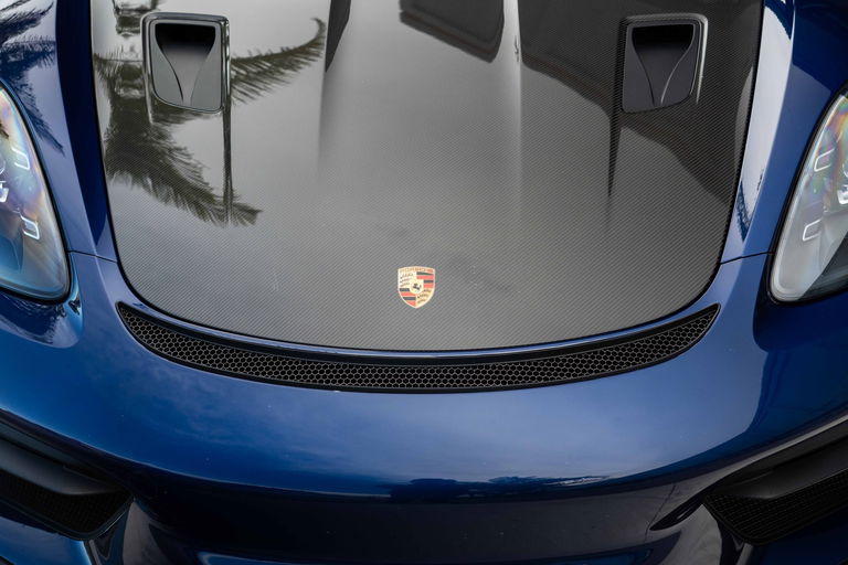 Porsche 718 Cayman GT4 RS