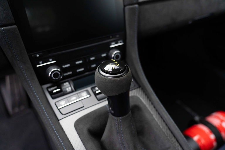 Porsche 718 Cayman GT4 RS