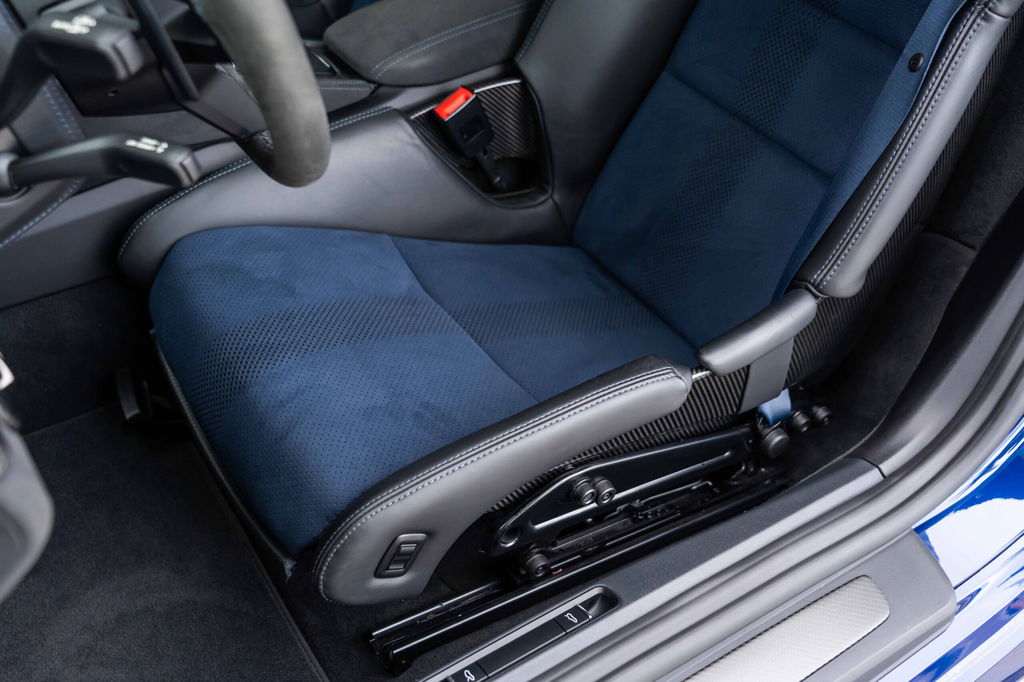 Porsche 718 Cayman GT4 RS