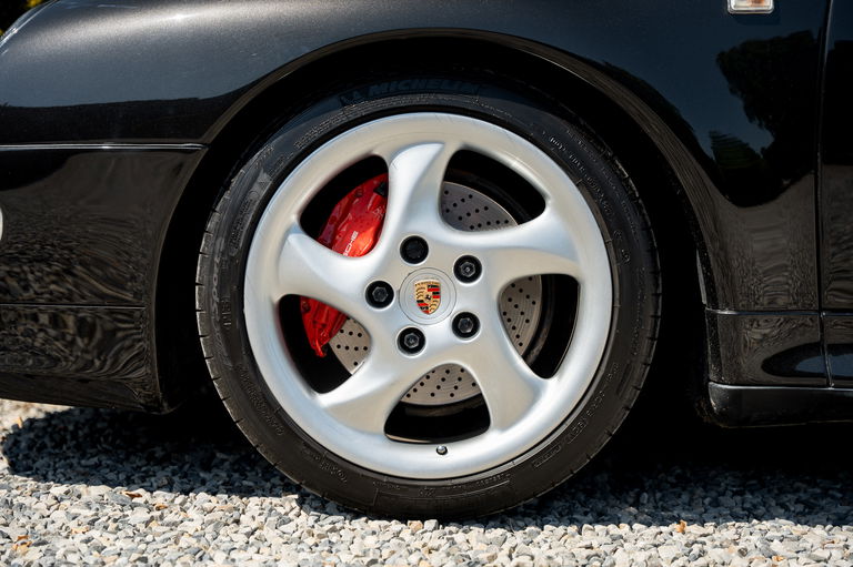 Porsche 993 Carrera 4S