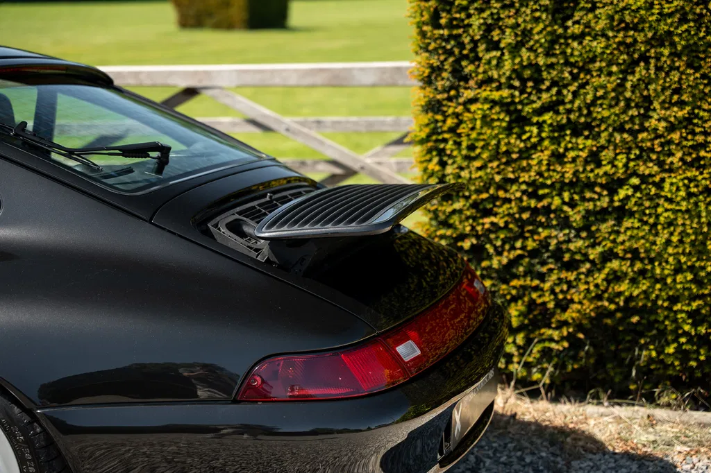 Porsche 993 Carrera 4S