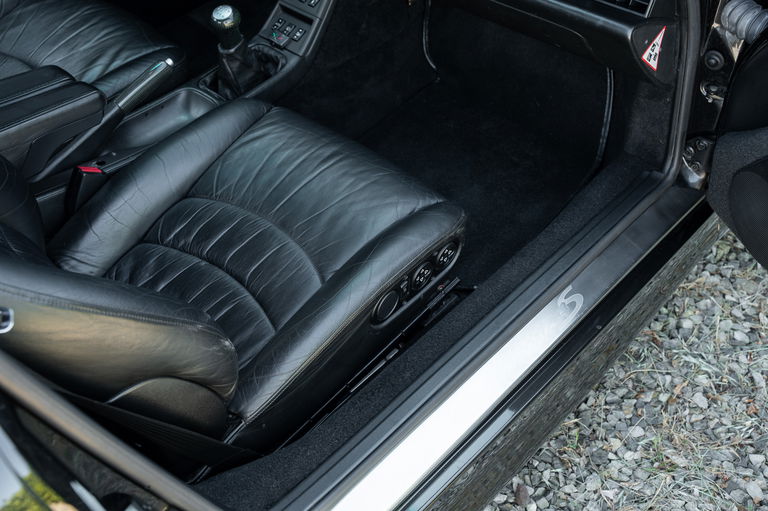 Porsche 993 Carrera 4S