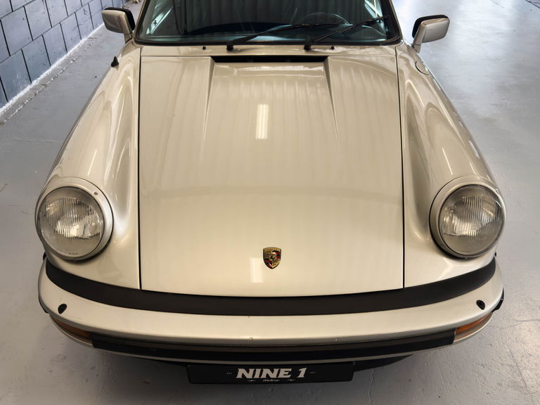 Porsche 911 Carrera 3.2