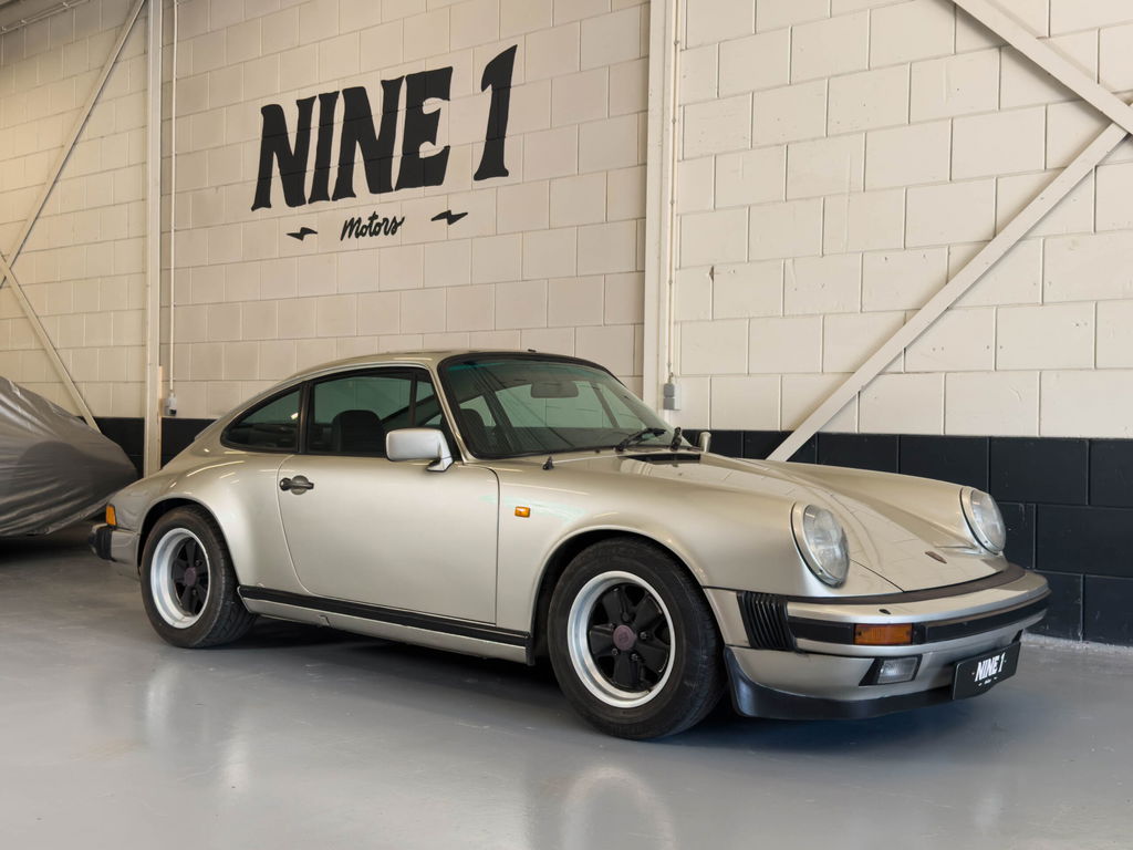 Porsche 911 Carrera 3.2