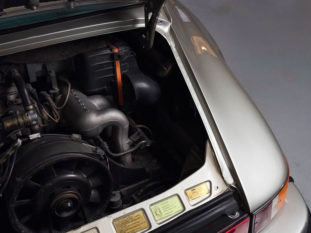 Porsche 911 Carrera 3.2