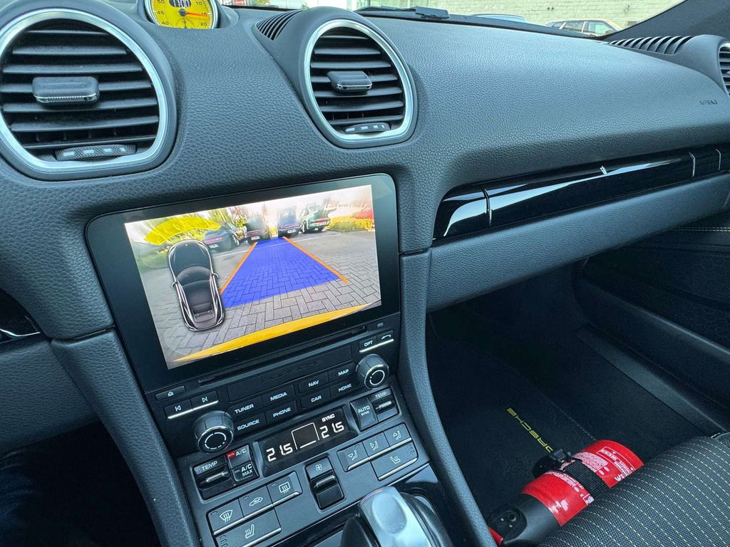 Porsche 718 Cayman T