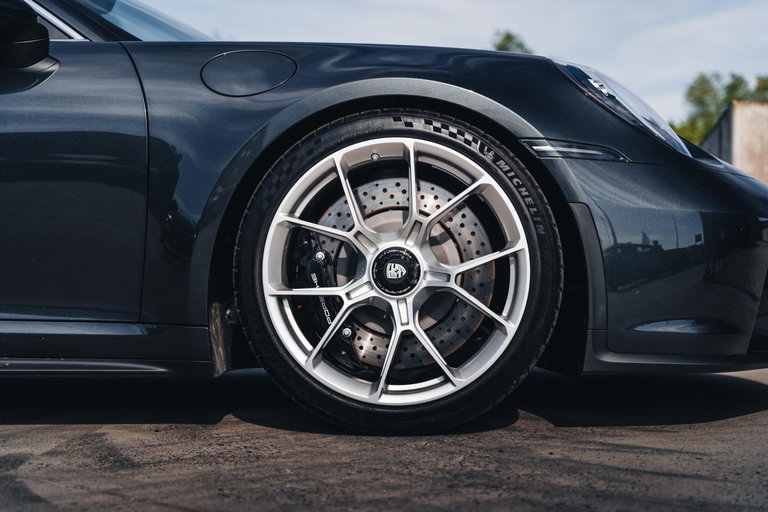 Porsche 992 GT3 Touring