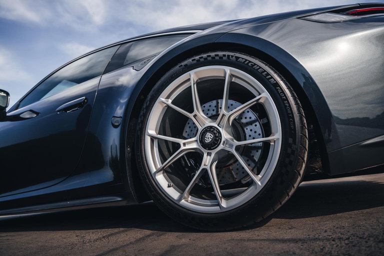 Porsche 992 GT3 Touring