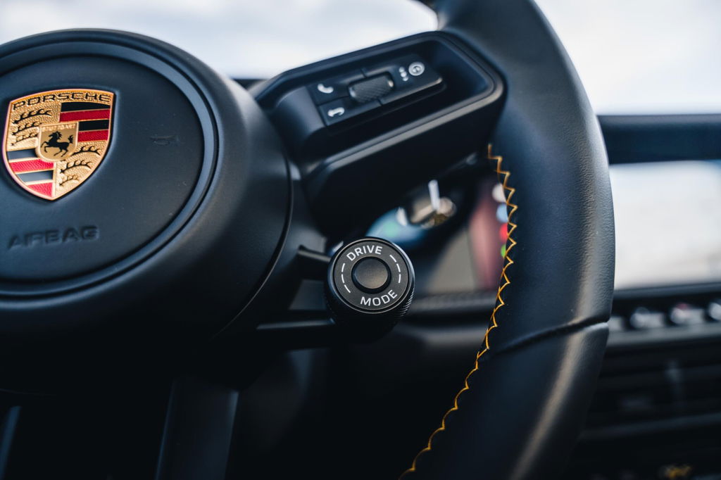 Porsche 992 GT3 Touring