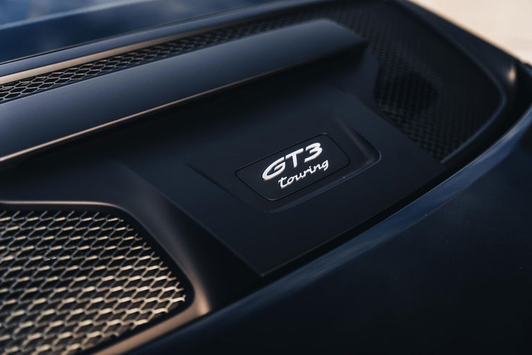 Porsche 992 GT3 Touring