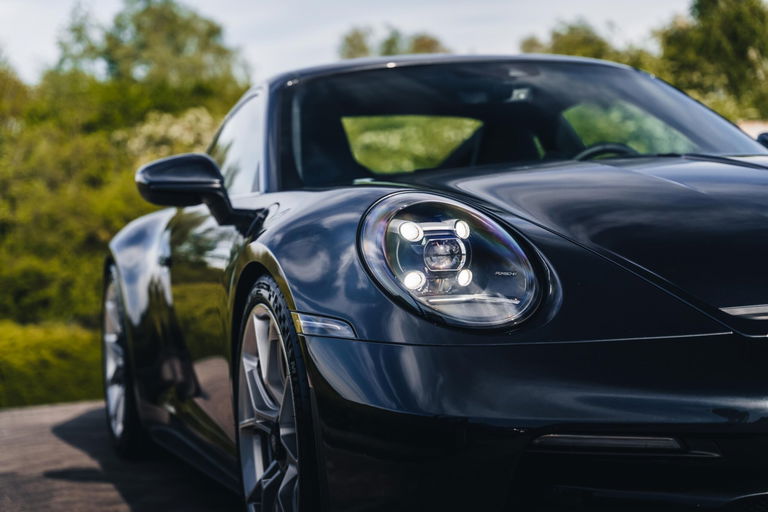 Porsche 992 GT3 Touring