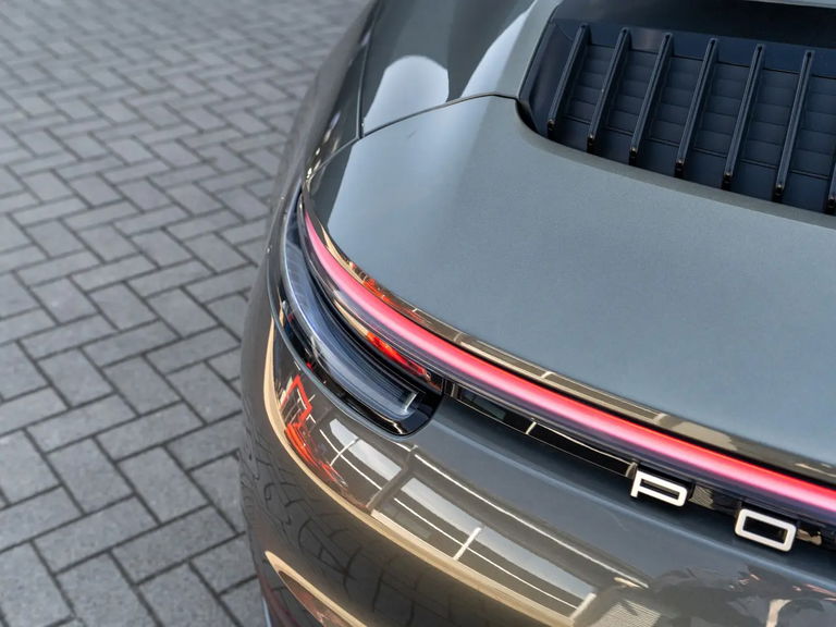 Porsche 992 Carrera