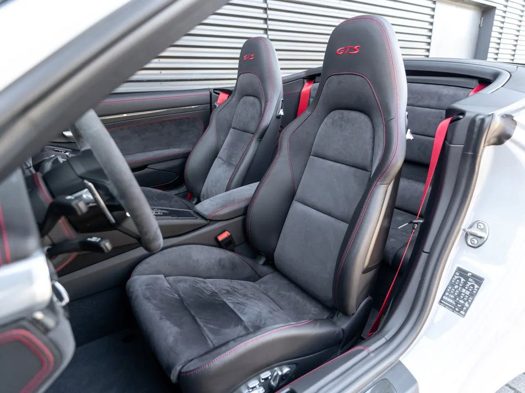 Porsche 991.2 Carrera 4 GTS