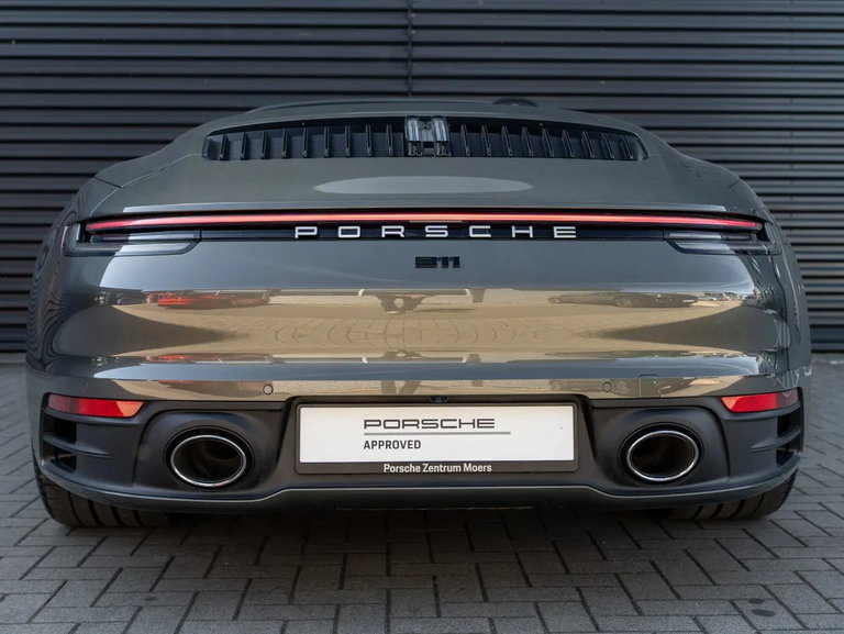 Porsche 992 Carrera