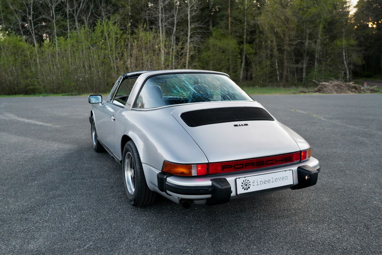 Porsche 911 „25 Jahre Jubiläumsmodell“