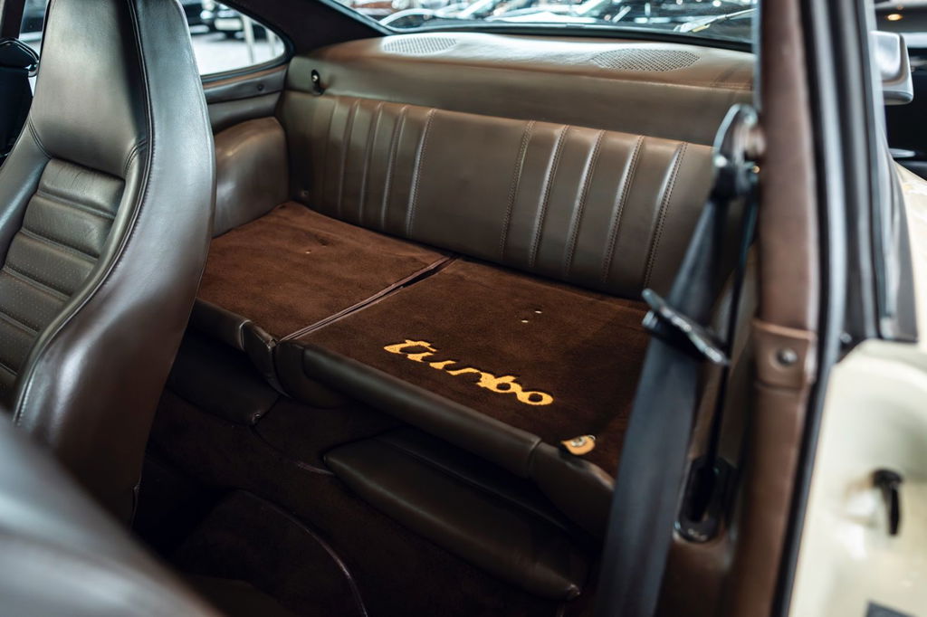 Porsche 911 Turbo 3.3