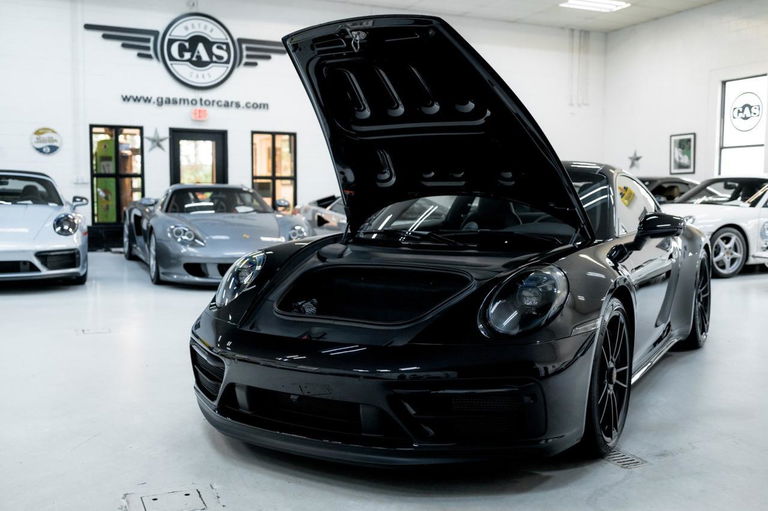 Porsche 992 Carrera GTS