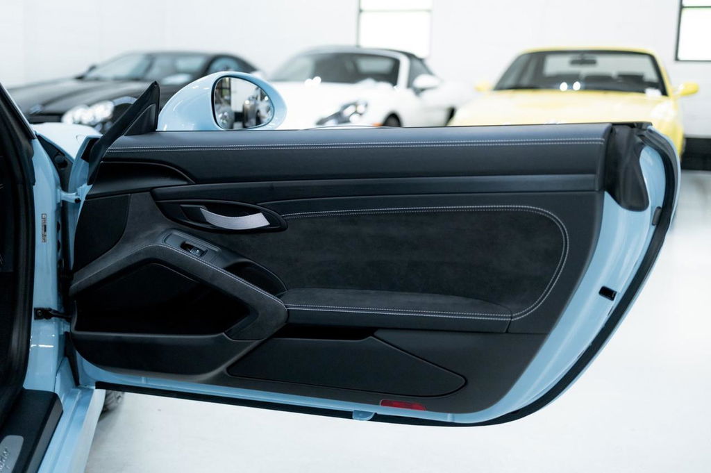 Porsche 981 Boxster Spyder